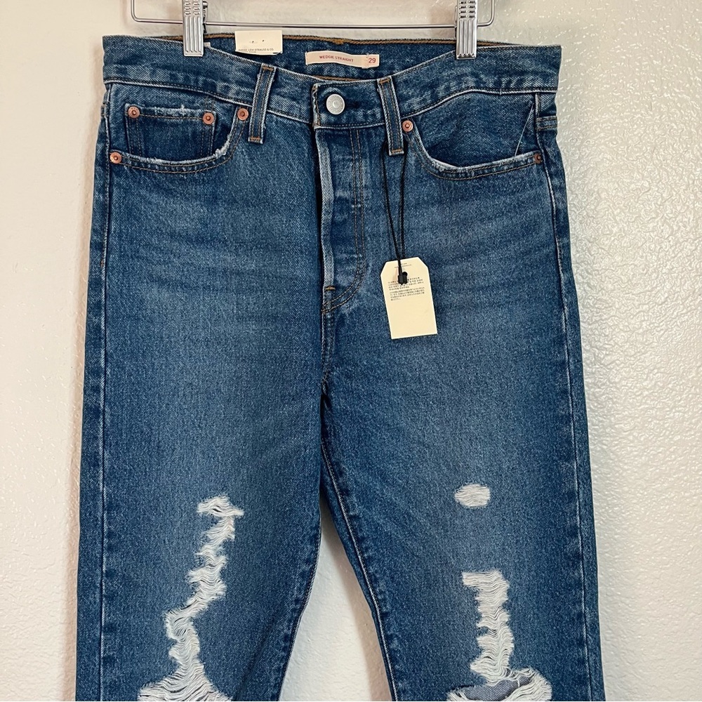 Levi’s Wedgie Straight Dark Wash Distressed Jeans NWT Size 29 - Picture 6 of 12